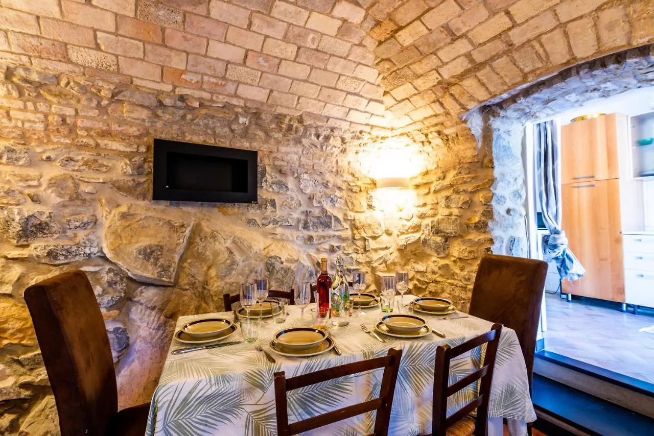 Villa Monet, 200 mt dal mare, clima, Wi-Fi Bordighera